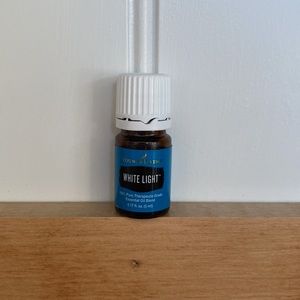 Young Living | White Light Blend
